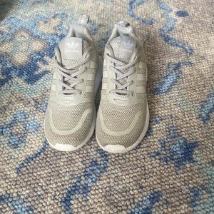 adidas Multix Athletic Shoe 9c